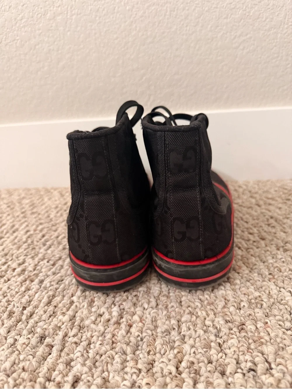 Gucci Black High-Top Sneakers with Green and Red Stripe